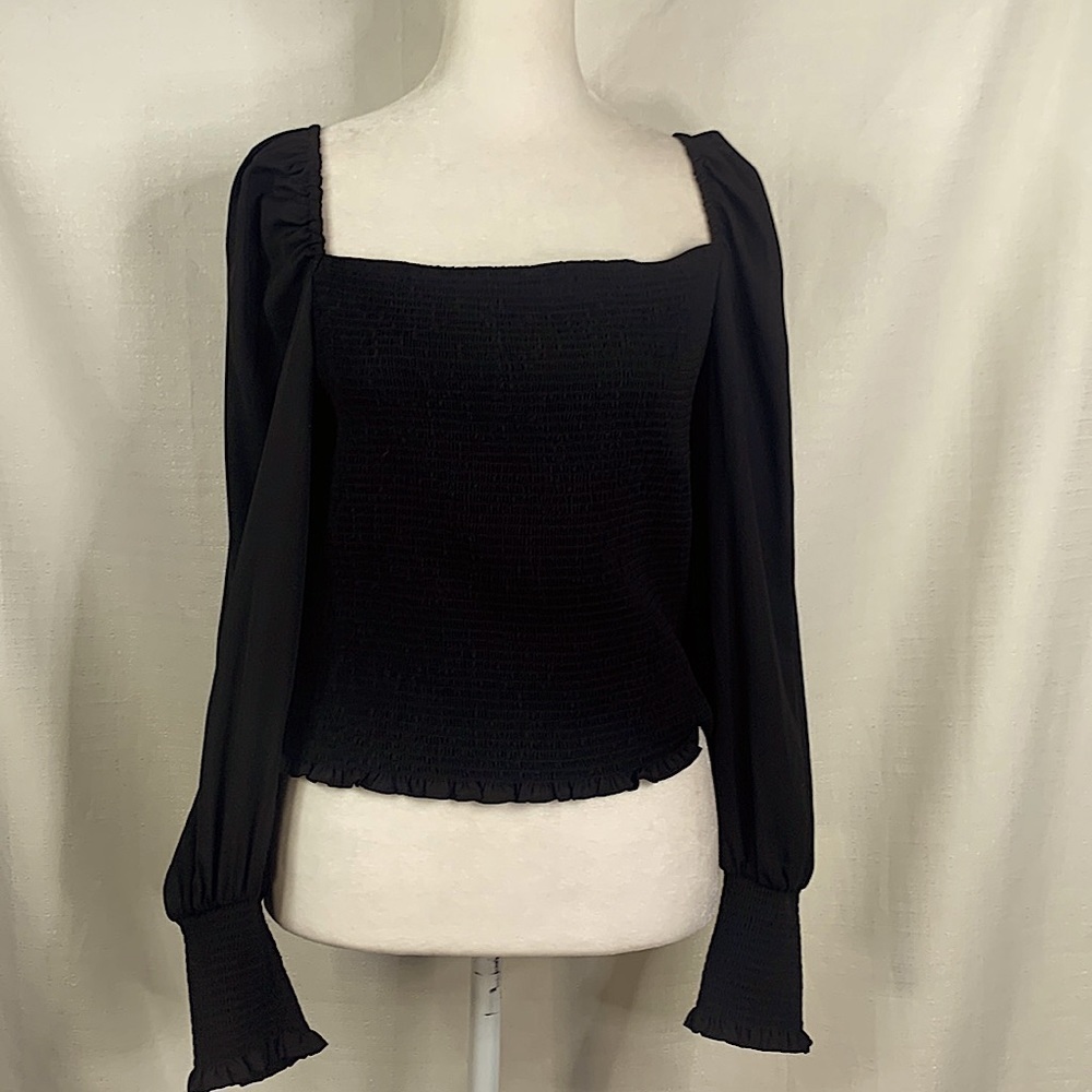 Gianni Bini Angel Square Neck Long Balloon Sleeve Cropped Smocked Blouse…